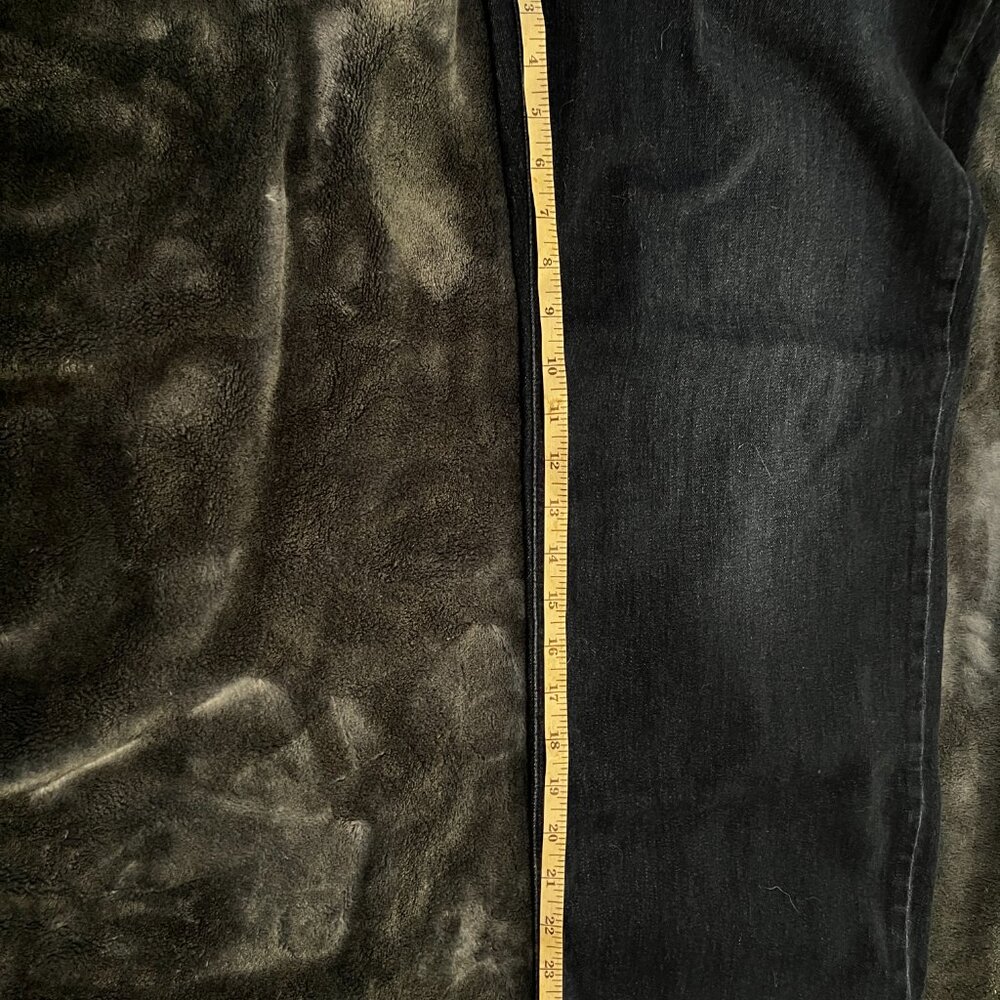 High Rise Wide Leg Jeans - Picture 7 of 7